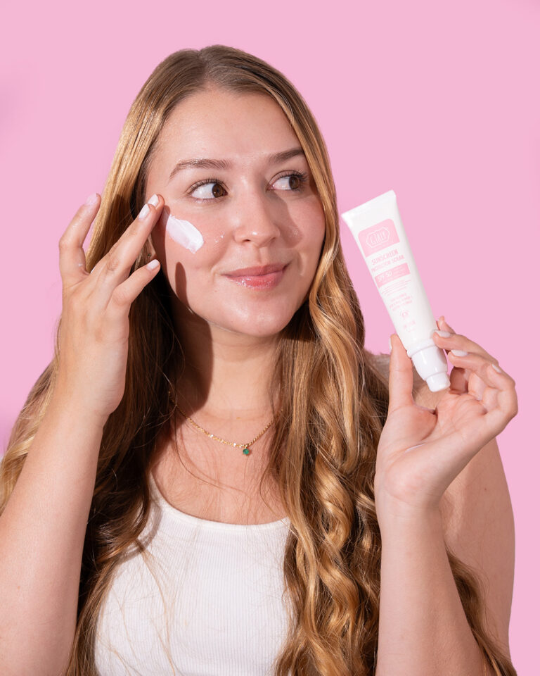 SUNSCREEN – PROTECTOR SOLAR girly sin color SPF 50 – Girly Maquillaje